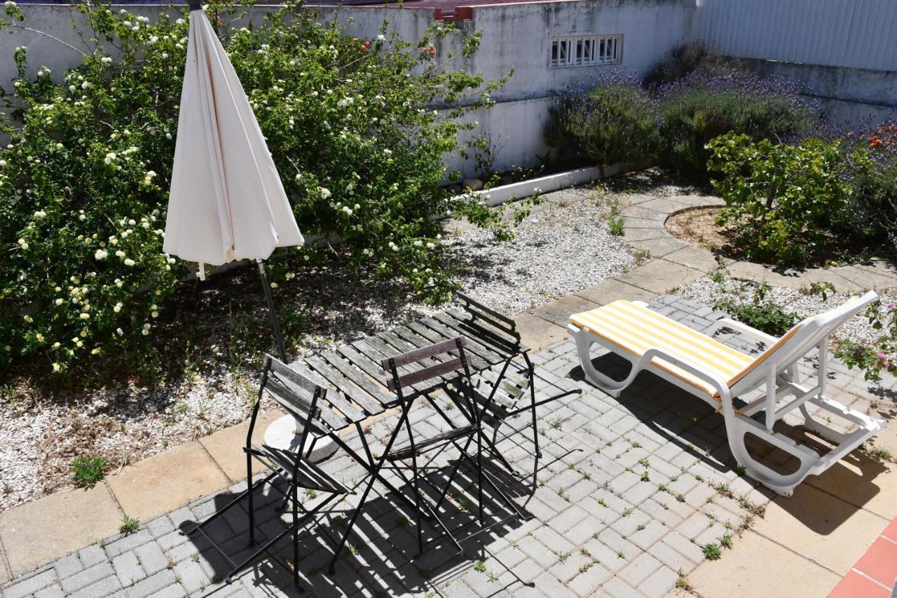 Alojamentos Vitinho - Vila Nova Milfontes Vila Nova de Milfontes Buitenkant foto